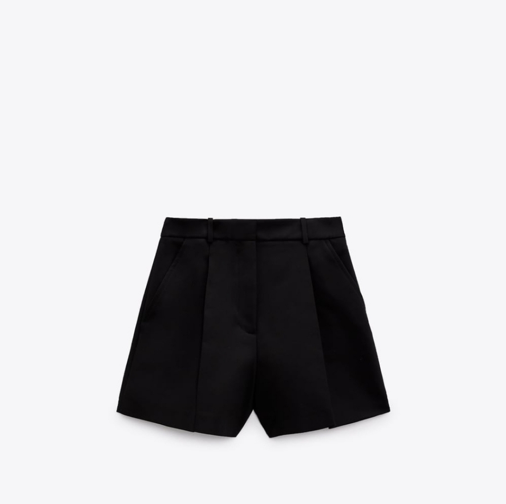 Zara pleated high waisted shorts